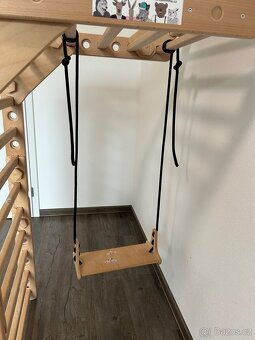 Dřevěná prolézačka FABER s houpačkou - 2
