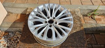 Prodám dvě originální kola BMW 8.5Jx18 5x120 ET40 - 2