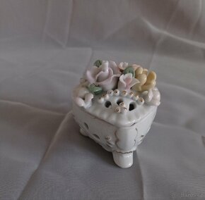 Porcelánová dóza srdce na šperky - 2