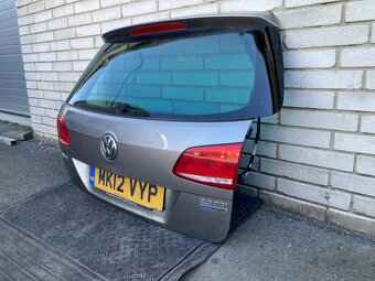 Páté dveře Passat B7 kombi - 2