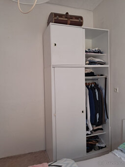 Šatní skříň - 2