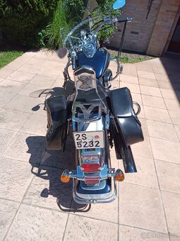 Suzuki VL800 - 2