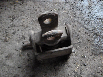 Horní závěs na traktor zetor - 2
