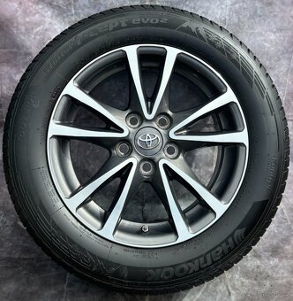 Originální Alu kola 5x114,3 Toyota Avensis,Verso 205/60/16 - 2