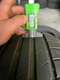 2ks letni pneu 215/55 R17 98w goodyear - 2