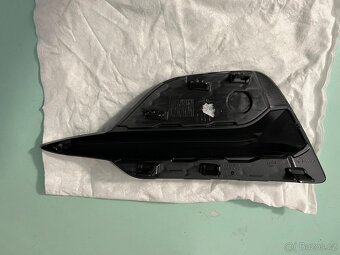 Nissan Qashqai J11 – pravá přední mřížka, OEM: 62256HV10A - 2