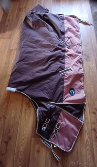 Výběhová deka Via EQ, 145 cm, 300 g - 2