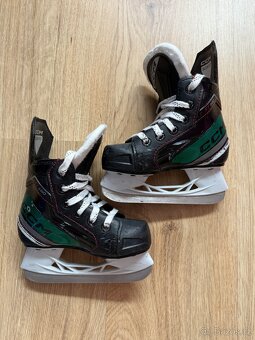 Dětské lední brusle CCM vel. 27 - 2