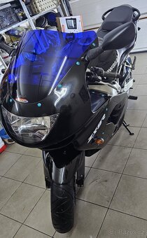 Kawasaki ZX-9R Ninja - 2