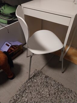 Židle z dětského pokoje - 2