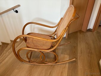 Houpací křeslo Thonet - 2