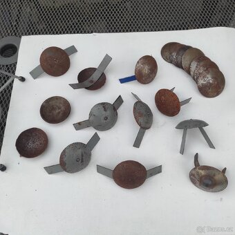 Zátky na plotové sloupky - 2