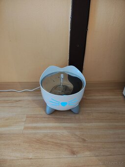 Fontánka pro kočky Catit + 5 filtrů - v záruce - 2