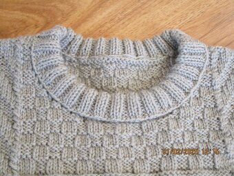 Pánský ručně pletený svetr - 2