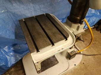 Sloupová vrtačka VS 32 B. - 2