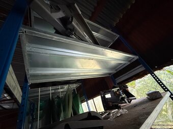 Kvalitní pozinkované regály - 2