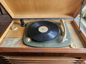 Radio + gramofon - 2