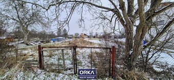 Prodej pozemku pro bydlení, 695 m2 ( resp. 1 389 m2) , Olomo - 2