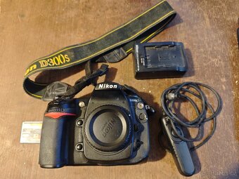 Nikon D300s - 2