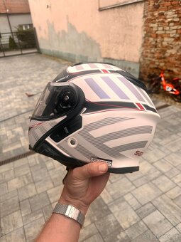 Motorkářská helma Shoei Neotec II - 2