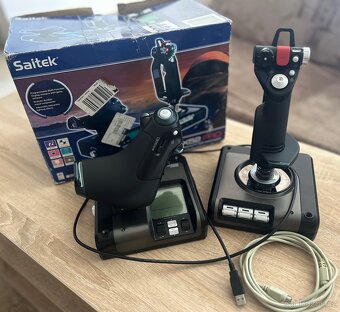 Saitek X52 Pro Flight Control System - 2