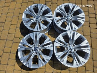 Alu kola 5x112 17" VW Passat B8 7J ET38 - 2