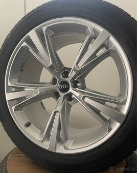 Orig Audi Q8 SQ8 4M r21 5x112 + Continental 285/45/21 95% - 2