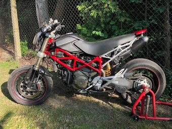 Ducati Hypermotard 1100S - 2