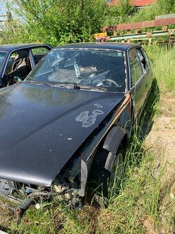 BMW E32 750i díly - 2