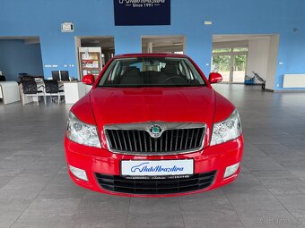 Škoda Octavia 1,2 1.MAJ,SERVISKA,ČR - 2
