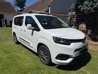 Toyota proace city verso 7 místné. Nájezd 57300km - 2