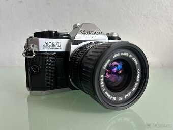 Canon AE-1 Program se dvěma objektivy - 2