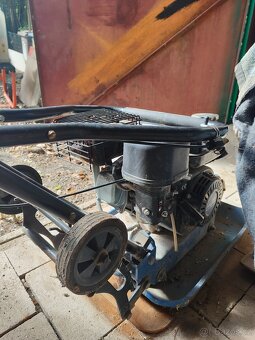 Vibrační deska 83 kg Scheppach HP1300S, 6,5 hp - 2
