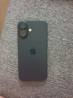 Prodám iPhone 16 - 2