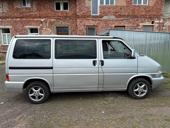 Vw multivan 2.5tdi 75kw - 2