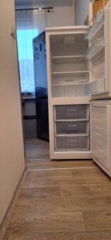 Lednička s mrazákem Beko - 2