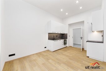 Moderní byt 2+kk, 43 m2, kompletní rekonstrukce 2025, vnitro - 2