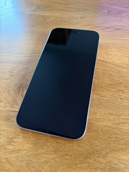 iPhone 16 Pro Max 256GB Přírodní titan - 2
