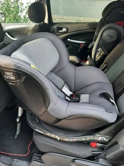 Autosedačka Britax Römer Dualfix - 2
