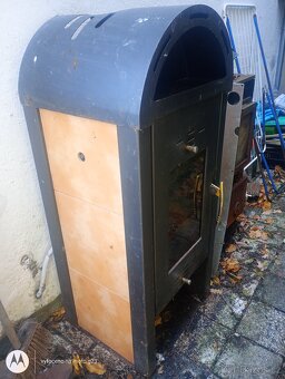 Prodám starší kamna s výměníkem levne - 2