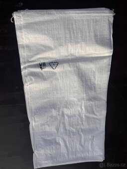 Bílé tkané polypropylenové pytle 56x110 cm - 2