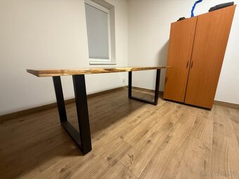 Prodám stůl z masivu - 2