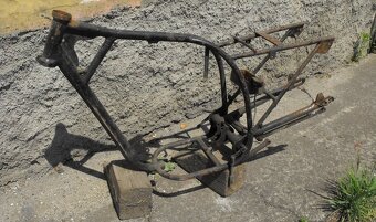 rám jawa pérák komunista závodní dobový silniční či motokára - 2