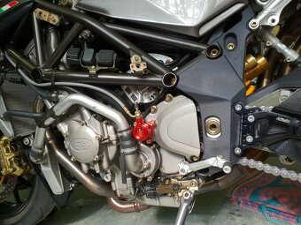 MV Agusta F4 1000 R - 2