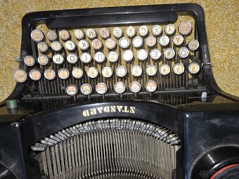 Mechanický psací stroj ADLER STANDARD - 2