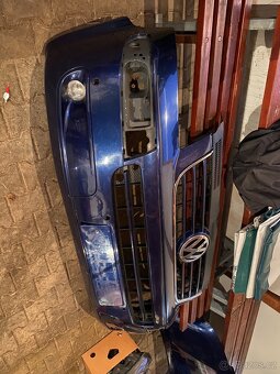 Volkswagen Transportér T5 přední nárazník s maskou - 2