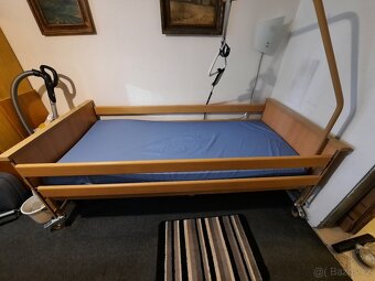 Polohovací zdravotní postel pro seniory - 2