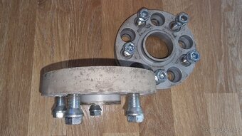 Rozšiřovací podložky  Eibach Škoda Octavia III - 2