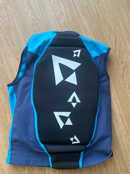 Paterak, Chránič páteře - 2