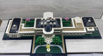 LEGO Architecture 21054 Bílý dům - 2